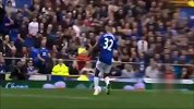 恶汉故意踢人！3年前奈史密斯戴帽助埃弗顿3-1击败切尔西