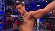 UFC-18年-白大拿都吓傻了 前NFL球星格斗职业首秀57秒KO对手-精华