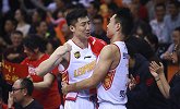 深圳成CBA历史首支0-2落后完成逆转球队 于德豪倒地怒吼激情庆祝