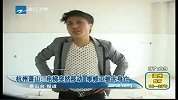 新闻直通车-20120410-杭州萧山：电梯突然移动，维修工被卡身亡