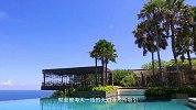 建于巴厘岛峭壁上的酒店 背山面海见证浪漫的蜜月胜地