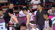 CBA-1617赛季-季后赛-半决赛-第5场-激烈碰撞！亚当斯冲击杨鸣两者膝盖受伤-花絮