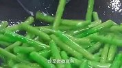豆角炒肉先炒豆角还是先炒肉？大厨教你正确做法，鲜嫩可口真好吃