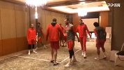 【PP体育在现场】西班牙男篮决赛前减压 他们踢的是什么球？