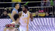 CBA-1516赛季-常规赛-第33轮-帕戈转身过人突破面对防守球员强硬上篮得分-花絮