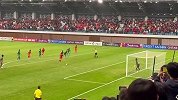 球迷现场实拍：刘诚宇失点，现场一片叹息