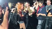 WWE-18年-WWE世界巡演花絮：贝基·林奇时隔12年首次回到德国参赛 感谢粉丝支持