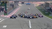 F2揭幕战精彩集锦：周冠宇首秀惊艳 舒马赫之子获冲刺赛杆位