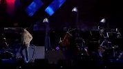 乒乓球-16年-许昕在杨宗纬演唱会上向女友求婚：未来一起走 一生只爱你一人-新闻