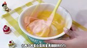 白巧脆皮！草莓蛋糕杯，一勺下去四层口感，超满足！