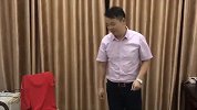 校长住进男生宿舍与同学同吃同住 男同学：很意外但不紧张
