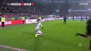 第65分钟奥格斯堡球员施密德射门
