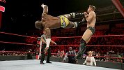 WWE-18年-RAW第1289期：单打赛 米兹VS阿波罗-单场