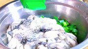 海蛎很多人都爱吃 你就像我这样炸 内酥里嫩太好吃了想吃去试试
