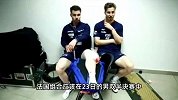 世乒赛最抽象一幕！法国选手跪地庆祝受伤退赛，日本对手“躺赢”