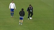 两代球王的训练！FIFA官方：我们早已身处历史之中