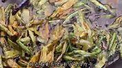 葱油拌面正确做法，只需3种调料，香味浓郁，做一次解决7天早餐
