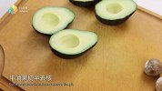 【日日煮】烹饪短片 - 牛油果鸡蛋烟肉卷