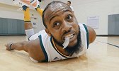 模仿帝新作 NBA球员的那些打球习惯放在足球场会是怎样的？