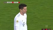 基米希右路精准45度传中 库蒂尼奥禁区内搓射打飞