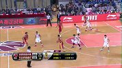 CBA-1516赛季-常规赛-第1轮-第一节马库斯威廉姆斯无视双人防守强行突破上篮得分-花絮