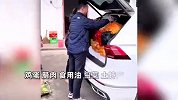 返程网友晒出被填满的后备箱：鸡鸭鱼肉啥都有，快把妈妈家搬“破产”！