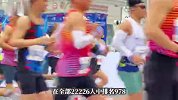 “我全程21公里都露着背跑”，男子称参加仁寿马拉松，开跑没5米衣服就被撕破