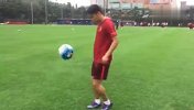 中超-17赛季-国足天才锋霸重伤后复出 杨超声穿恒大训练服重返球场-专题