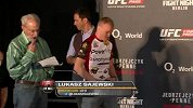 UFC-15年-UFC Fight Night 69柏林站赛前称重仪式全程-全场