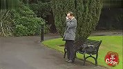 搞笑-20120323-恶搞：强力小便男孩，太给力了！！！