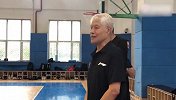 杨鸣介绍蒋导与年轻球员见面  蒋兴权放话：“争取大胆用”