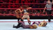 WWE-18年-RAW第1303期：女子三对三组队赛 班克斯&娜塔莉亚&安博穆恩VS暴怒小队集锦-精华