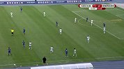 穆里奇任意球飞跃进球 砸中立柱险些破门