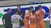 中国足协杯-17赛季-淘汰赛-第4轮-第92分钟犯规 廖博超郑铮险些动手分别染黄 曹阳来劝架大家都笑了-花絮