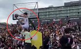 胯下骑扣NBA扣篮王是什么体验？格里芬你也有今天！