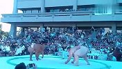 精选搞笑-20130924-相扑摔跤比赛！小个完美得胜！【谷姐特搞队