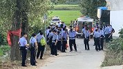 江西入室杀人案：数千人围捕嫌犯 村民门户紧闭有人搬离
