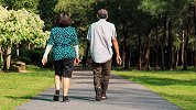 75岁老父趁儿子熟睡将其杀死：要不我们全家都得死