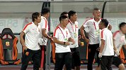 埃弗拉精妙跑位制造杀机 面对门将冷静施射完成双响