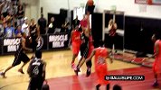 街球-14年-Ballislife 全美高中全明星赛：过人之王的对决！Trevor_Dunbar单挑Tyler_Ul-专题