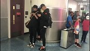 【PP体育在现场】丁彦雨航周鹏玩游戏 小丁：打麻将也拍啊