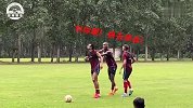 多拉多被留堂加练遭队友无情嘲笑 伊沃卡兰加哼小曲下班