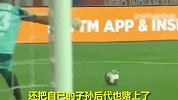 赌上自己子孙后代的一次救球 隔着屏幕都感觉好疼