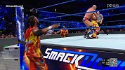 WWE-18年-SD第977期：单打赛 伍兹VS凯萨罗-单场
