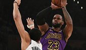 NBA字幕组-詹姆斯：我打得很烂 后面的目标是保持健康