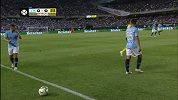 曼城战术角球出其不意 希茨及时出击双拳解围救险