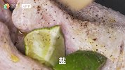 开盖瞬间便是香气四溢，肉嫩多汁的罗勒蒜子焖鸡腿