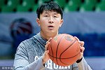 逆袭？CBA场均7分球员获雄鹿高层青睐并直言非常感兴趣