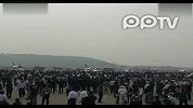 数码-航展首日中国空军八一飞行表演队驾歼十云端耍酷