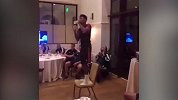 红魔美国行欢乐无限 小将米切尔开个人演唱会想C位出道？！